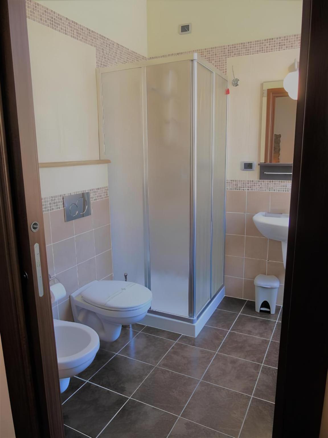 Alis Laura - 150m From Piazza Bologna Metro And 10 Minutes From The Colosseum Roma